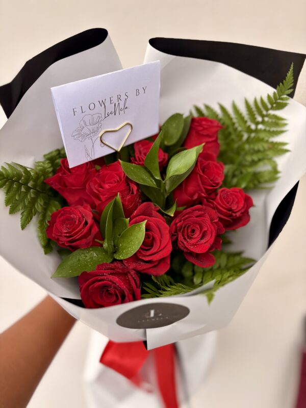 Red Roses bouquet - Image 3